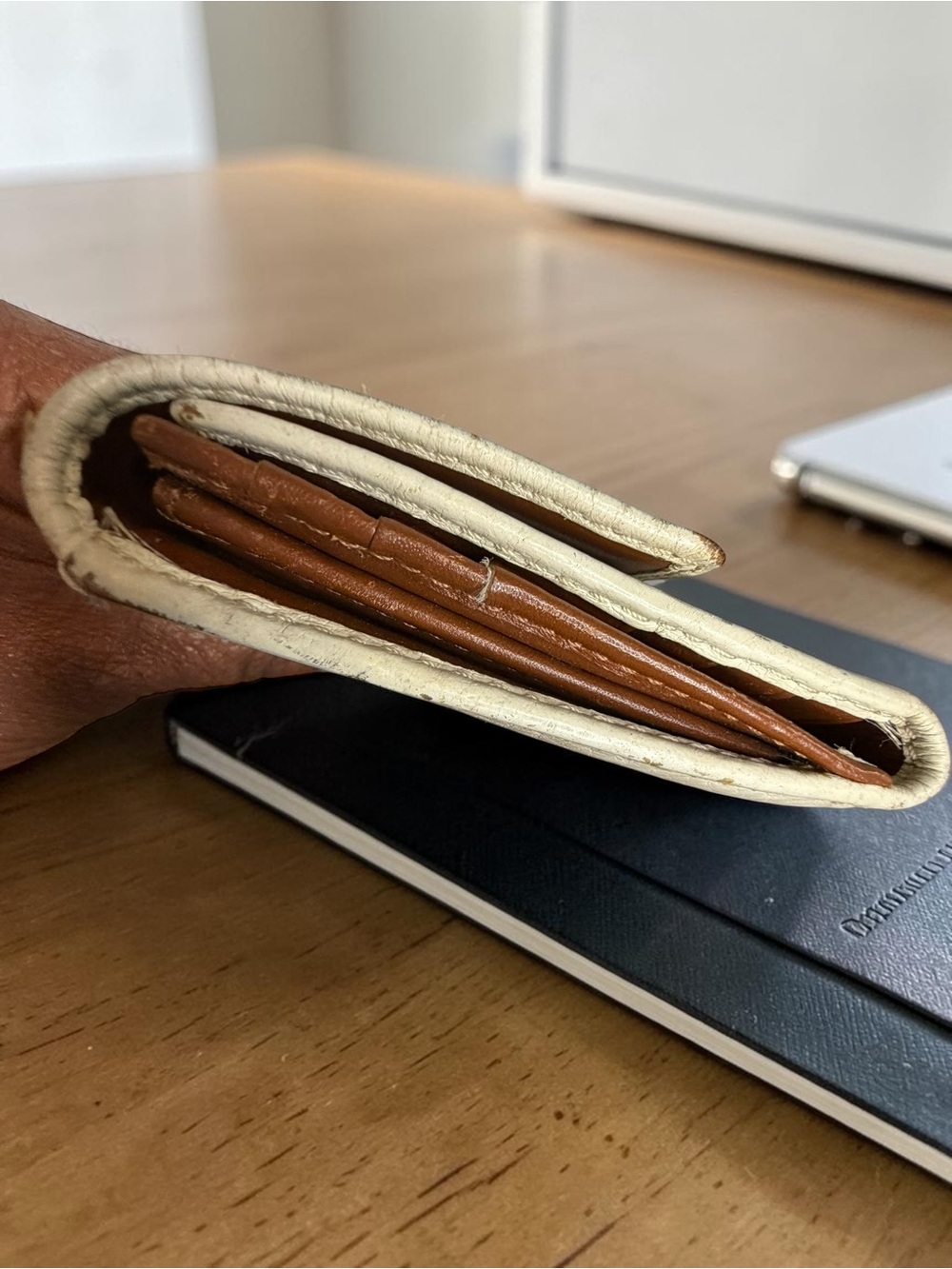 Vintage Coach Cream Leather Wallet with Brown Buckle Strap Y2K - Picture 6 of 13